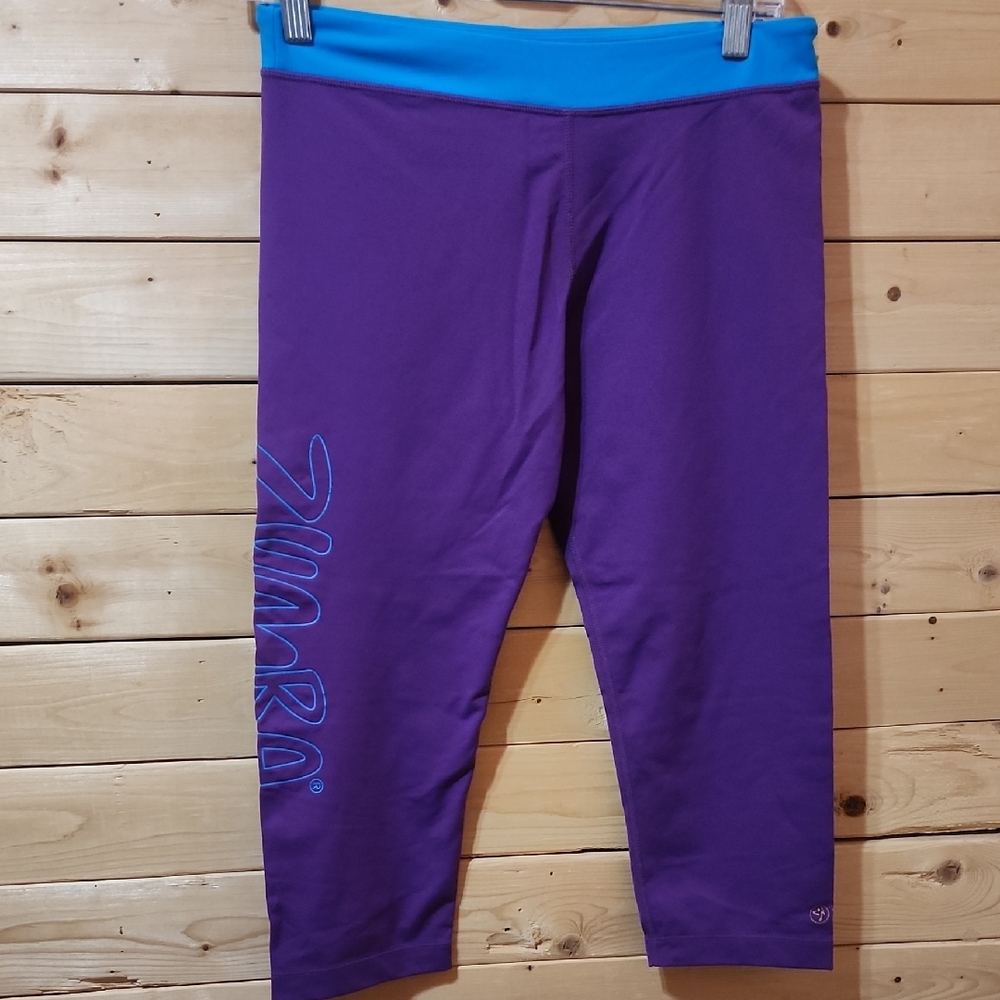 Zumba Fittness Galaxy Capri Size Medium Marvelous